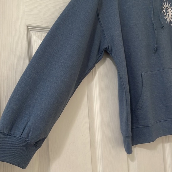 Rebellious One Pullover hoodie - Picture 3 of 7